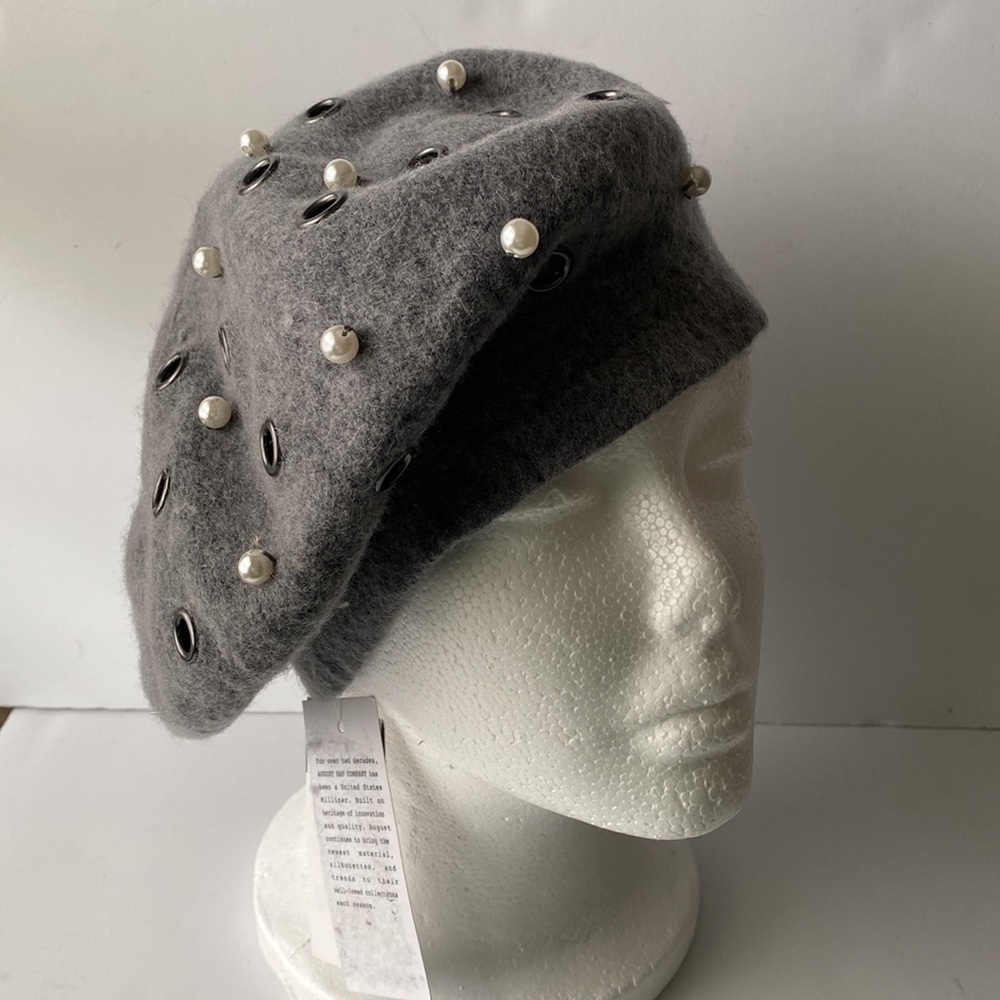 August Hats Women’s Grommet Pearl Melton Beret